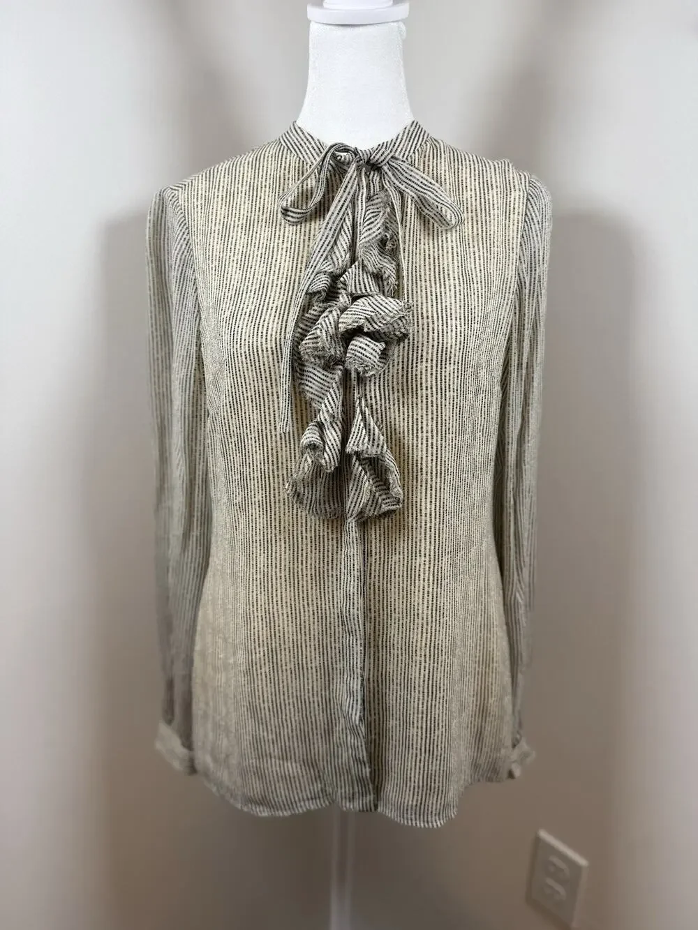 Tory Burch Women's Long Sleeve Blouse Size 4 Silk Ruffle Business Causal Office